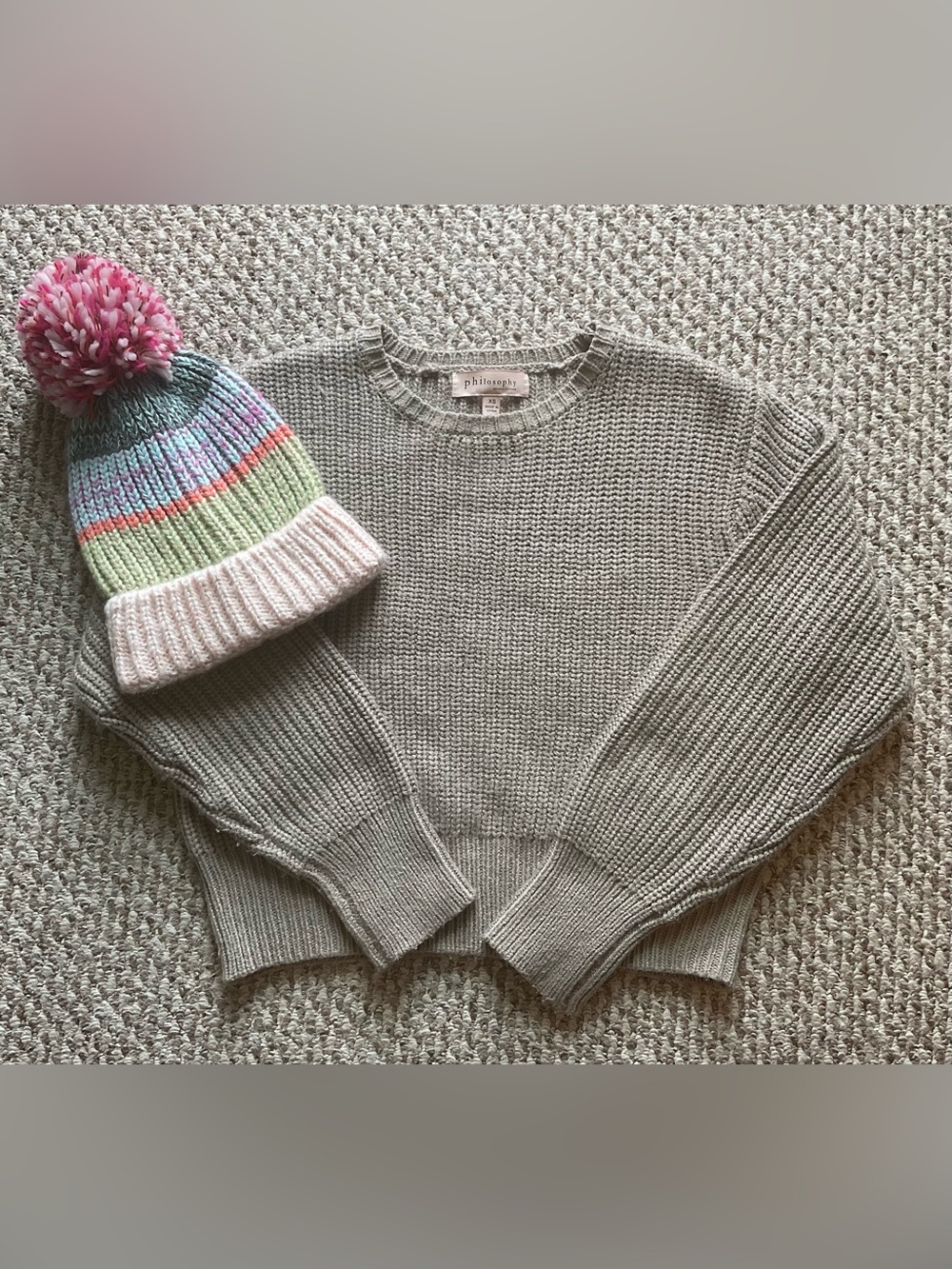 PHILOSOPHY BEIGE SWEATER AND WINTER HAT SET - WOMEN’S SIZE EXTRA SMALL
